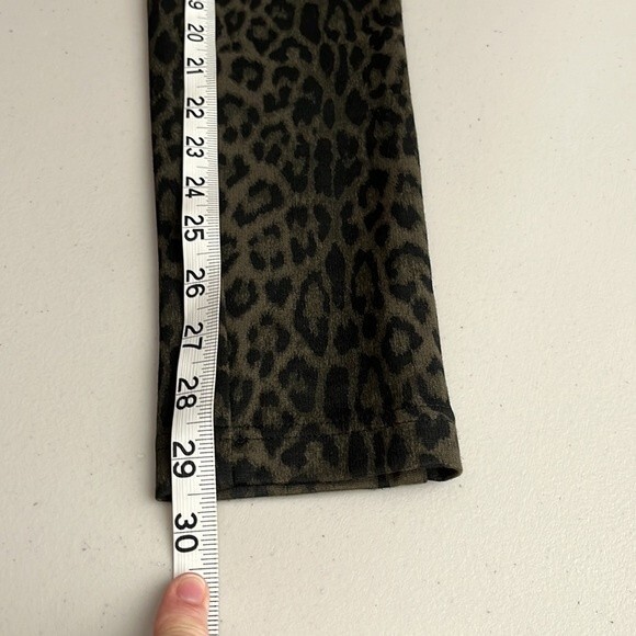INC Animal-Print Curvy-Fit Skinny Pants Olive Green Black Size 2 - Picture 10 of 11